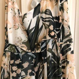 Women’s graduation dress, H&M size 6. NWT. Sun dress.